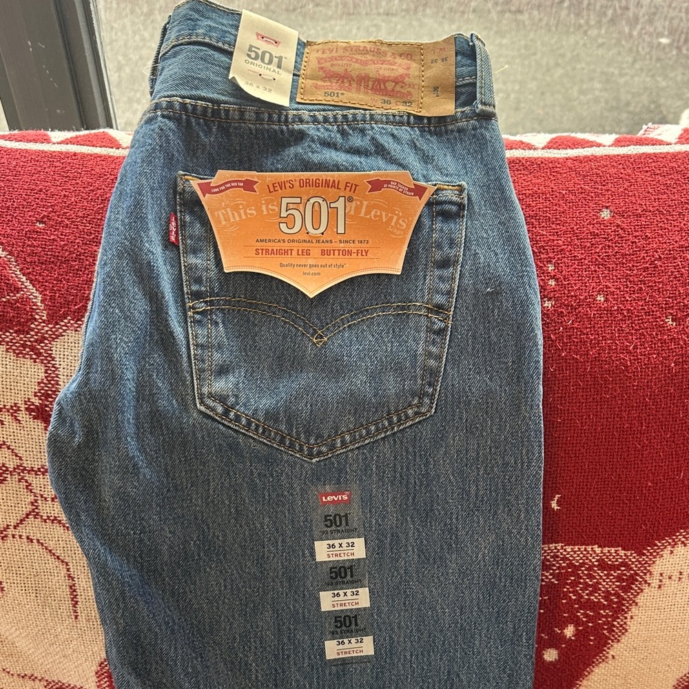 Levi's 501 Straight Fit Blue Jeans